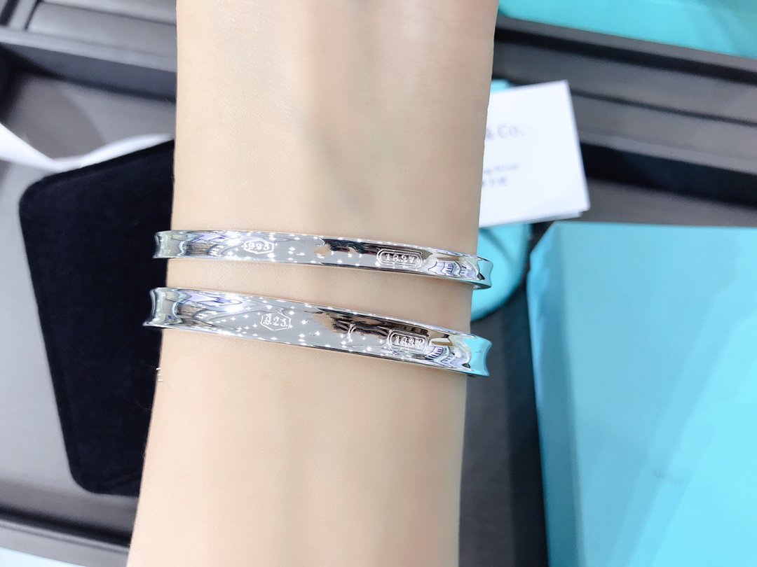 TIFFANY 1837 CUFF IN SILVER NARROW